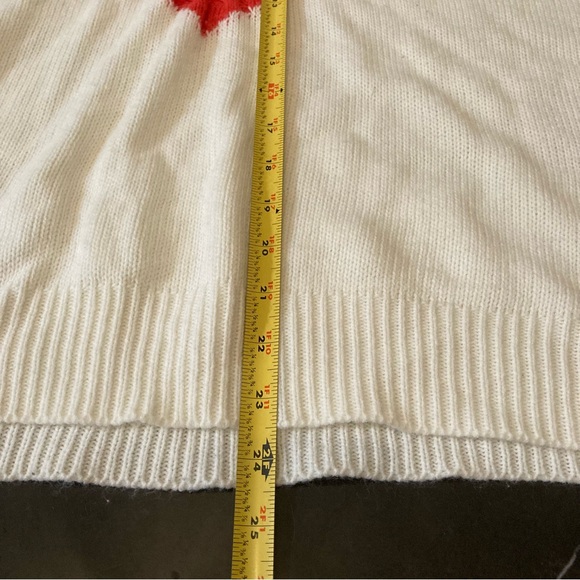 Women’s Cozy Cream Sweater with Red Heart Design Size XL Valentine, Preppy - Picture 8 of 9